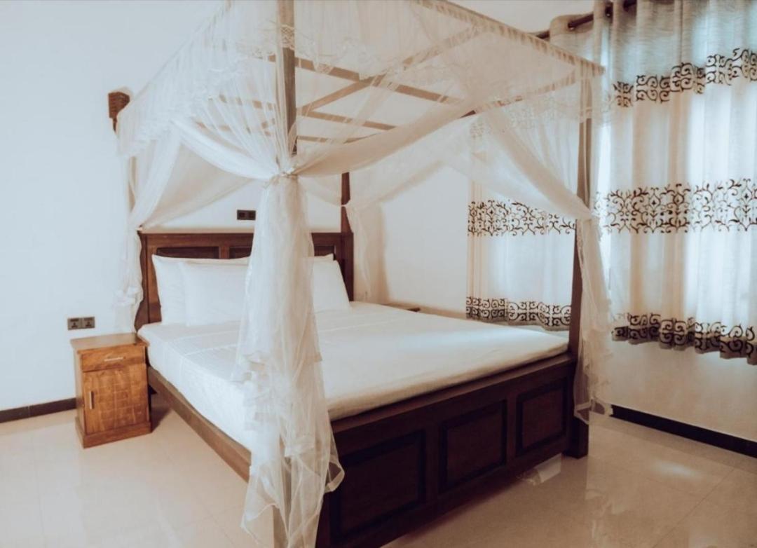 The Green Lagoon Villa Hikkaduwa Exterior photo