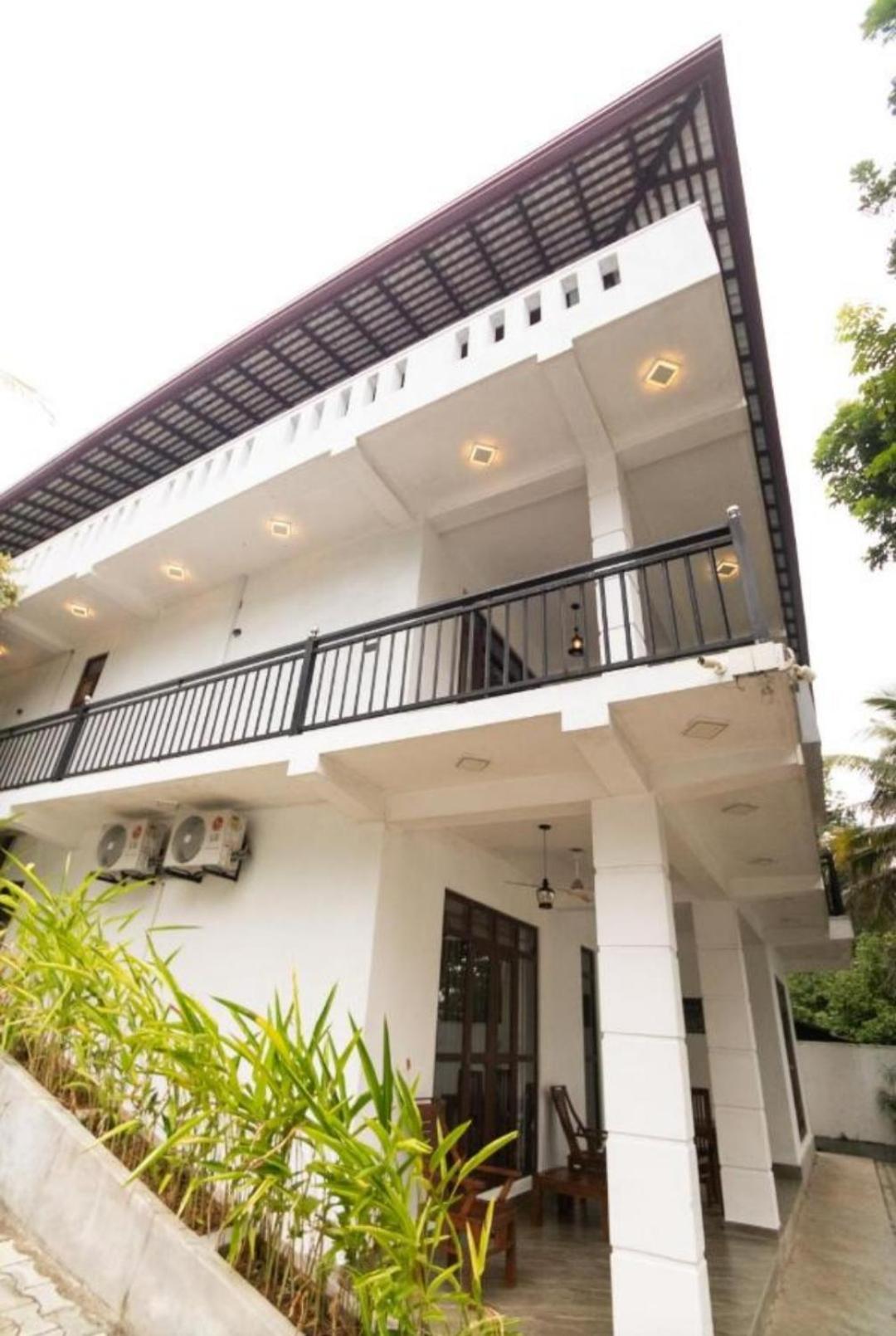 The Green Lagoon Villa Hikkaduwa Exterior photo